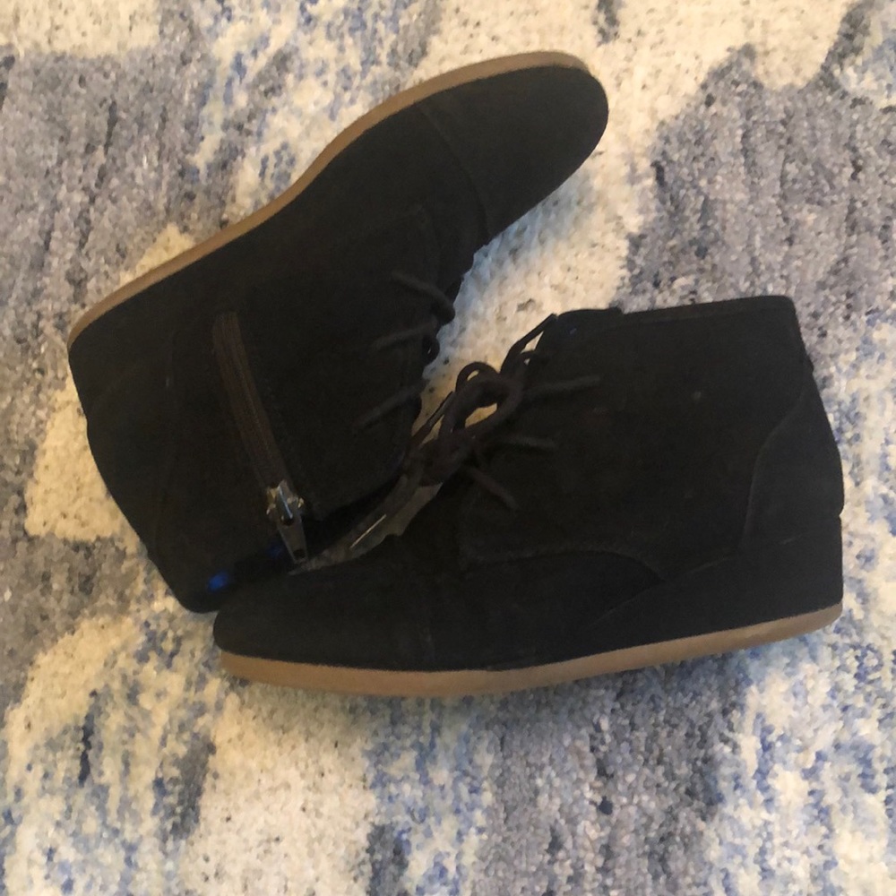 Shoes Size 4 wedges